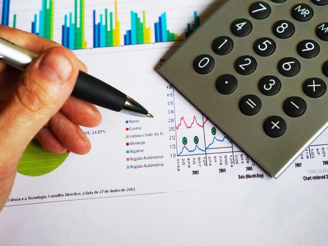 Répartir son épargne entre actions, obligations et liquidités